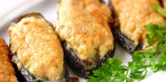 Aromatic Fried Eggplants with Cheese and Garlic