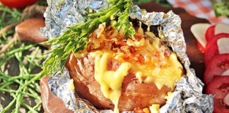 Baked Cheesy Potatoes in Foil