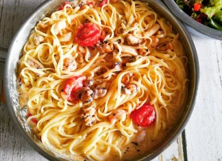 Quick Seafood Linguine